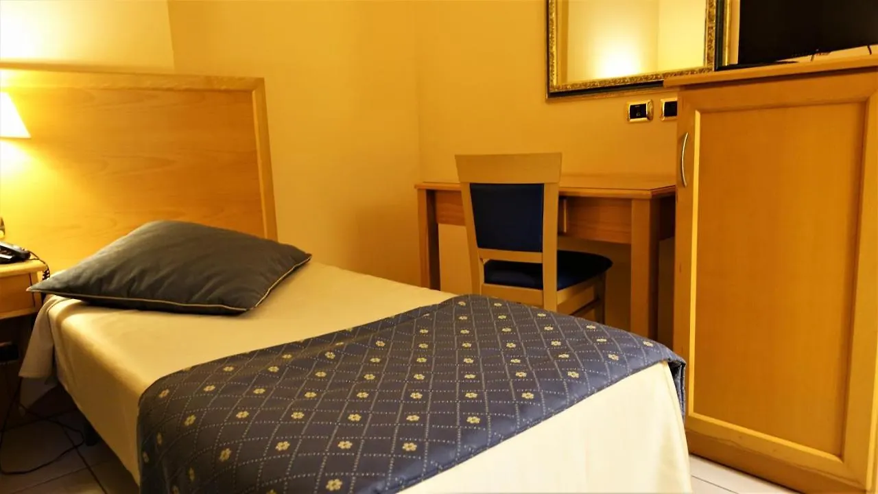 Hotel Bristol Энна