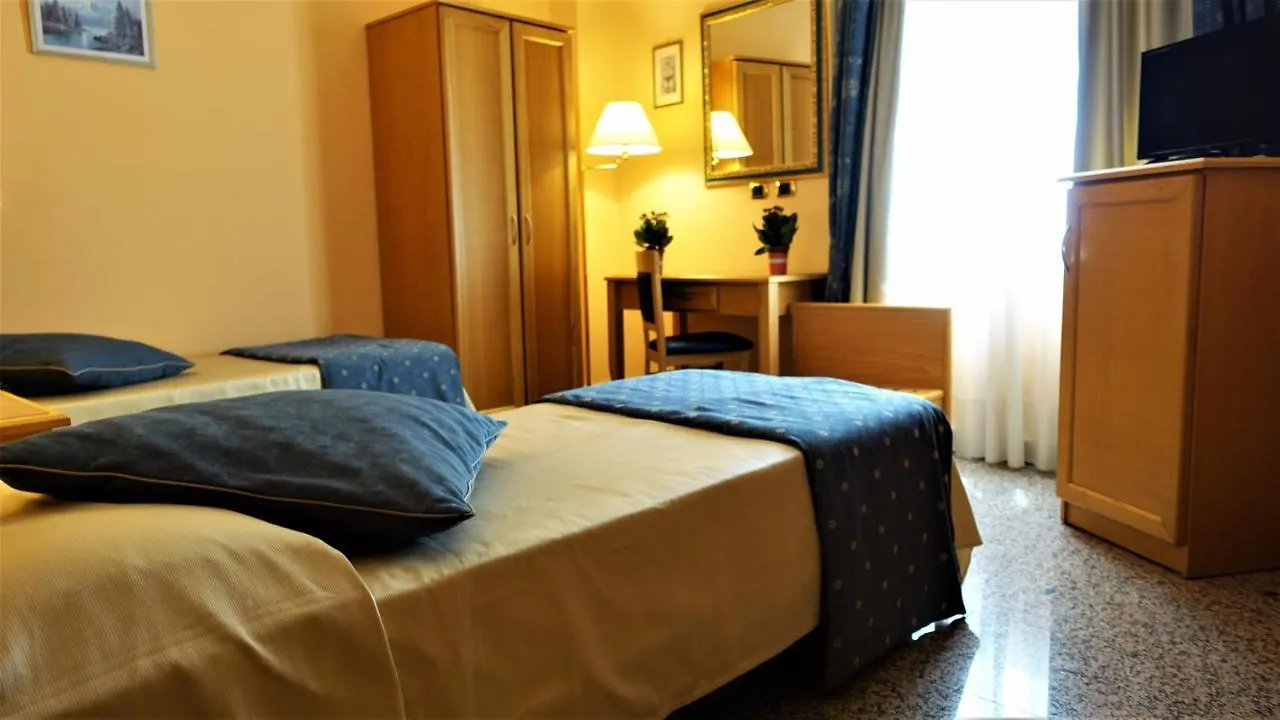 Hotel Bristol Энна