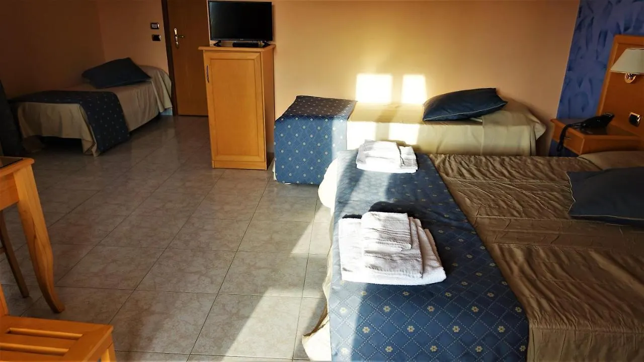 ***  Hotel Bristol Энна Италия
