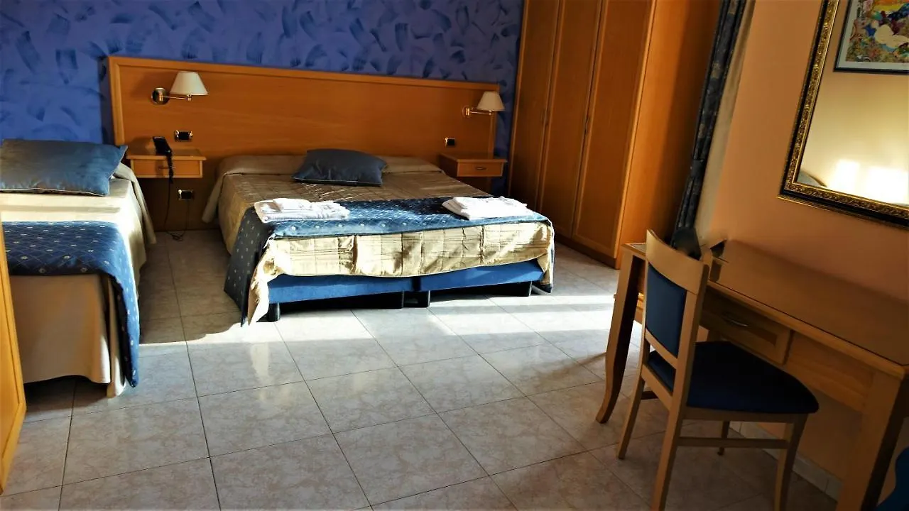 Hotel Bristol Энна