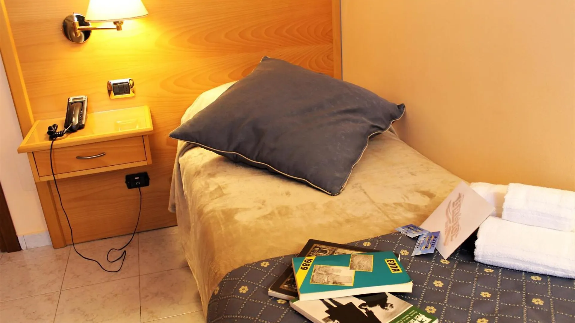Hotel Bristol Энна